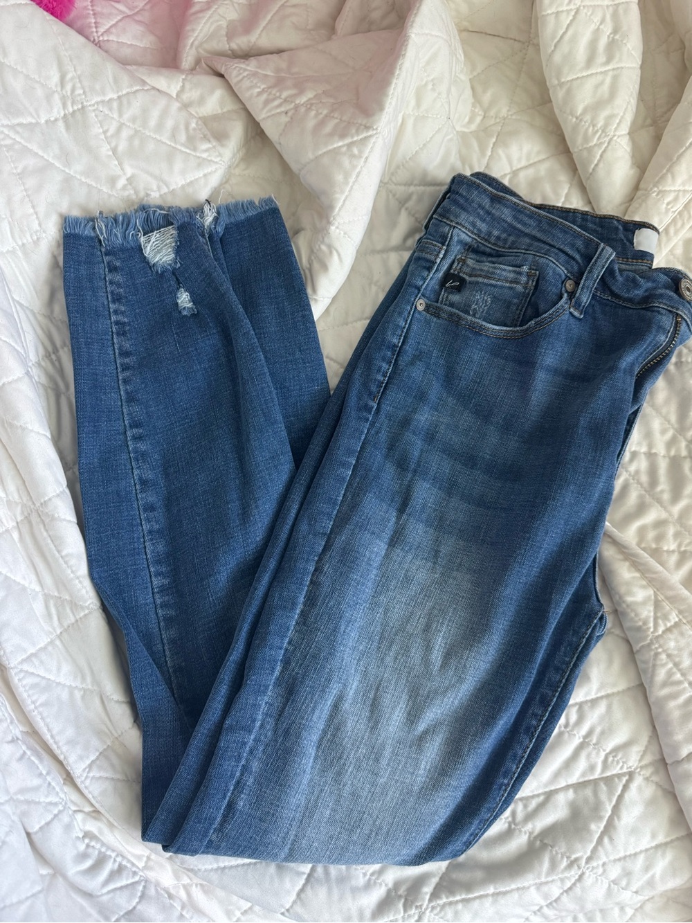 KanCan Women's Skinny Jeans in Medium Blue Wash
